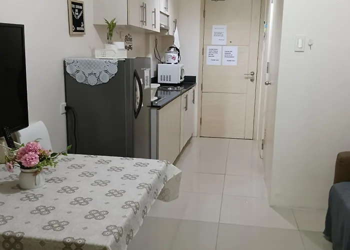 Apartment Eriel Condotel Manila